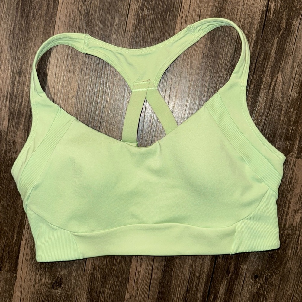 Avia Sports Bra Active Workout M Medium 8-10 Racerback Adjustable straps